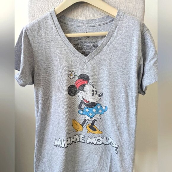 His & Hers Disney Mickey & Minnie T-shirts - size M in great condition - Picture 3 of 5